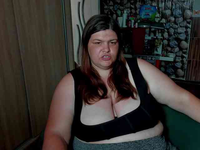 Ionysexylips69 webcam