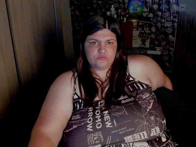 Ionysexylips69 webcam