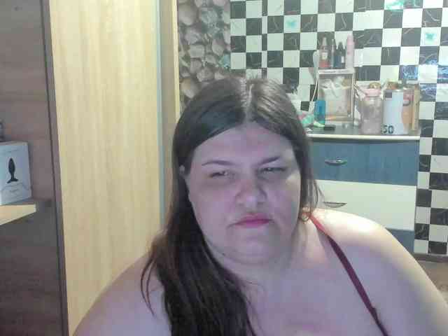 Ionysexylips69 webcam