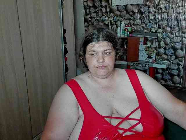 Ionysexylips69 webcam