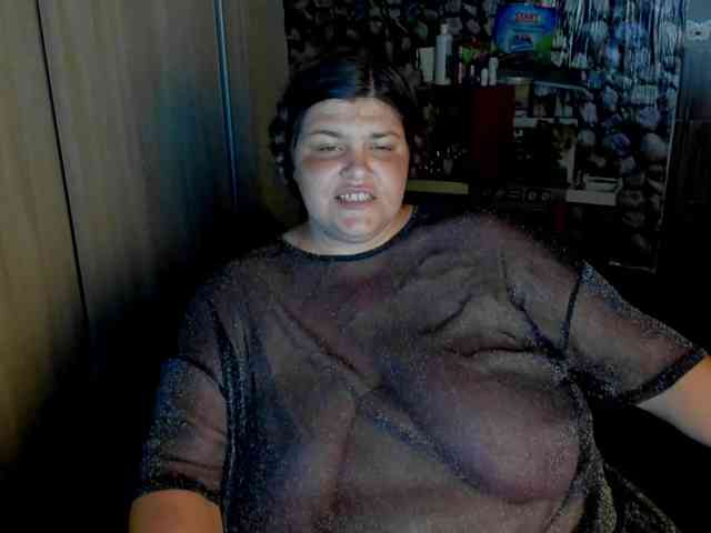 Ionysexylips69 webcam