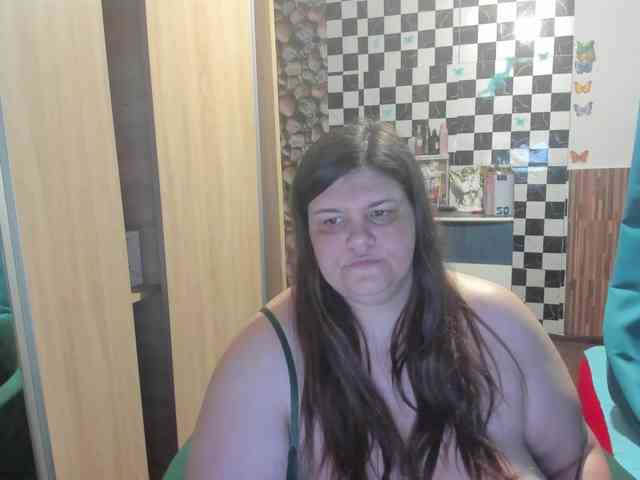 Ionysexylips69 webcam