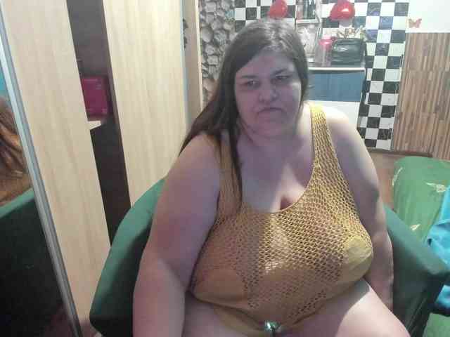 Ionysexylips69 webcam