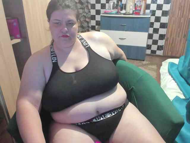 Ionysexylips69 webcam