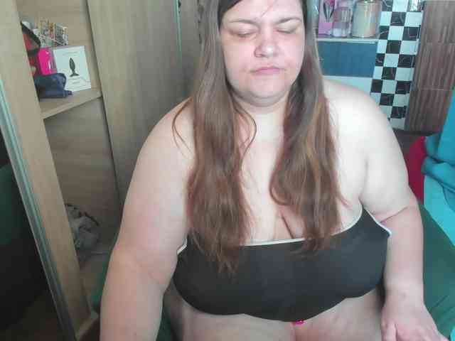 Ionysexylips69 webcam