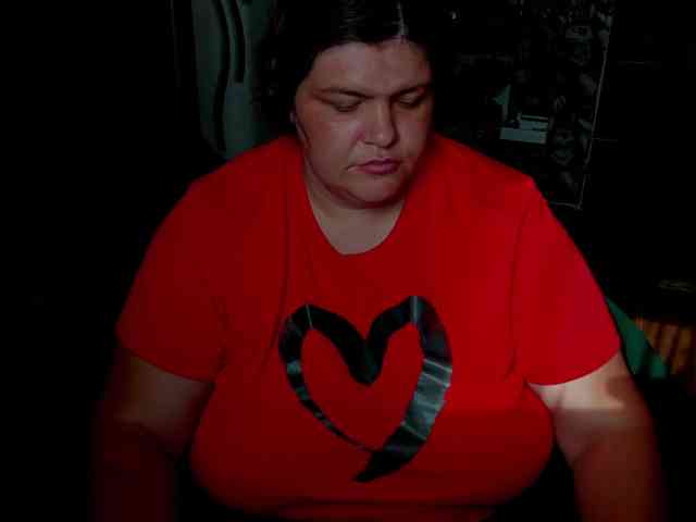 Ionysexylips69 webcam
