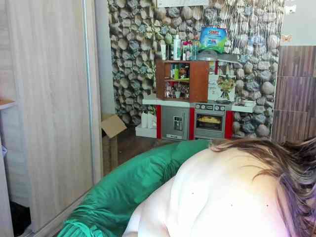 Ionysexylips69's webcam live show