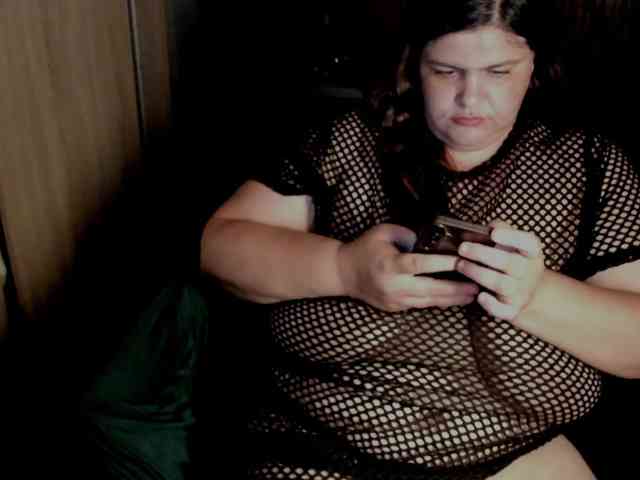 Ionysexylips69 webcam