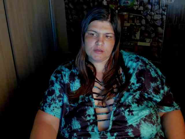 Ionysexylips69 webcam