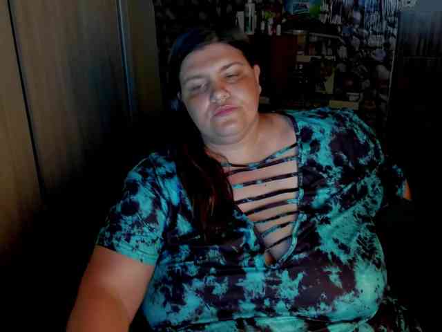 Ionysexylips69 webcam