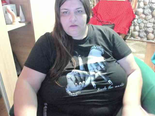 Ionysexylips69 webcam