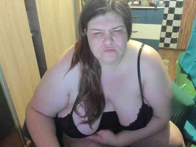 Ionysexylips69 webcam