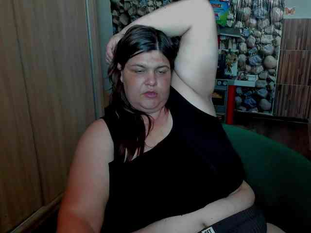 Ionysexylips69 webcam