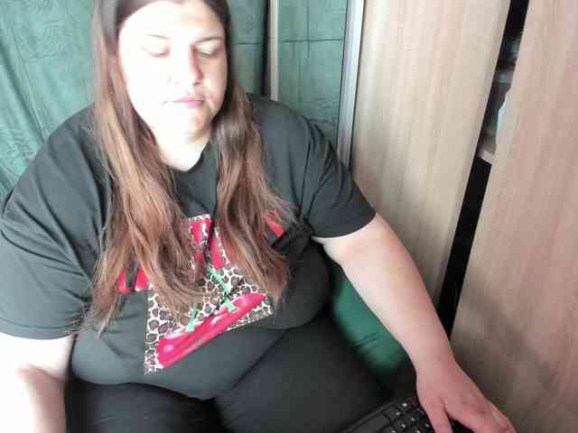 Ionysexylips69 webcam