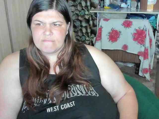 Ionysexylips69 webcam