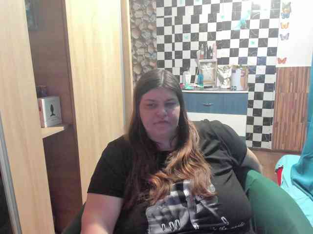 Ionysexylips69 webcam