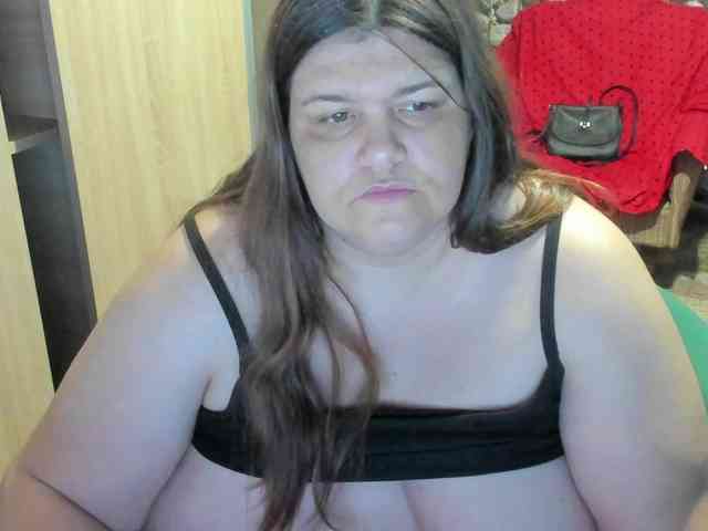 Ionysexylips69 webcam