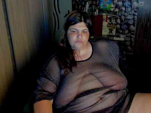 Ionysexylips69 webcam