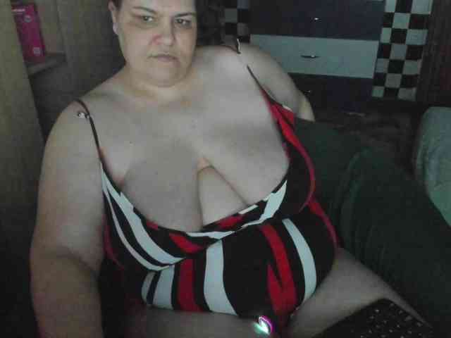 Ionysexylips69 Ionysexylips69