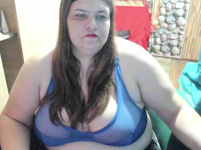 Ionysexylips69 webcam