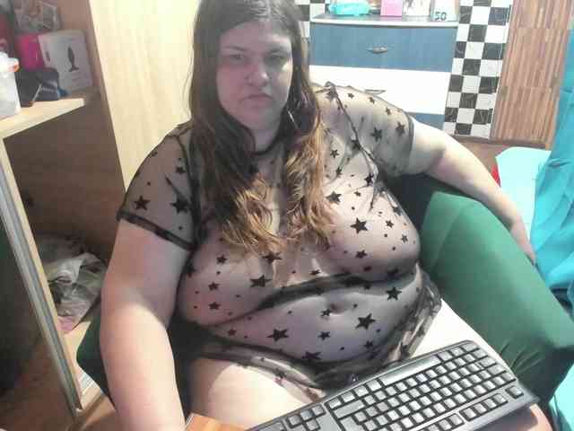 Ionysexylips69 webcam