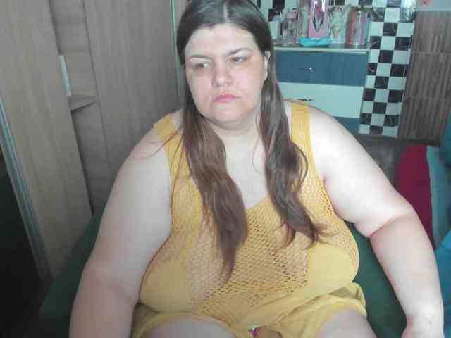 Ionysexylips69 webcam