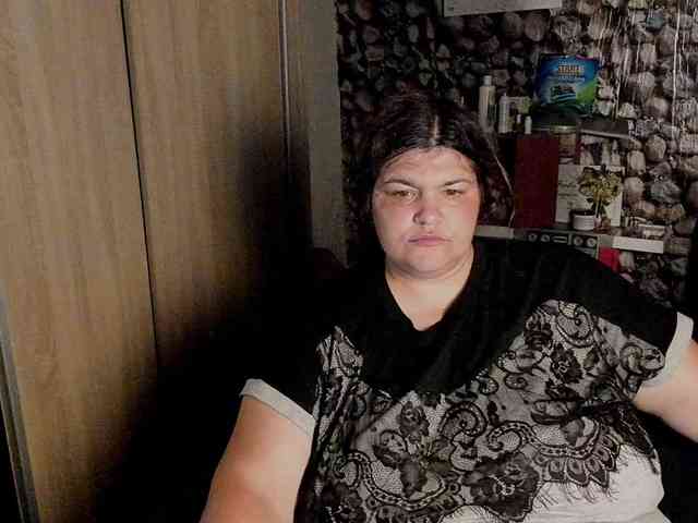 Ionysexylips69 webcam