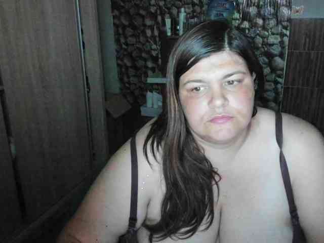 Ionysexylips69 webcam