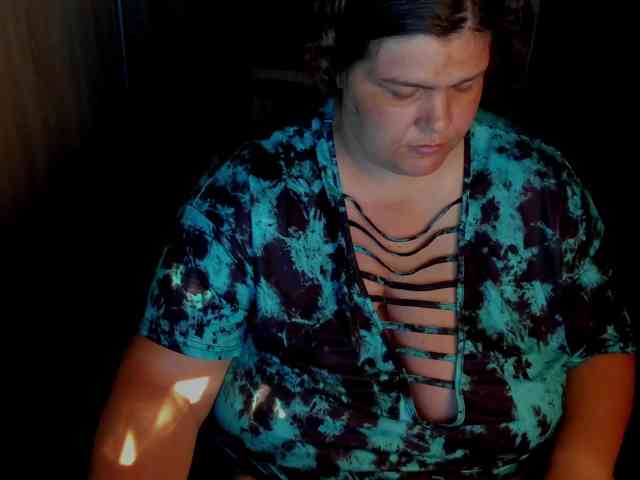 Ionysexylips69 webcam
