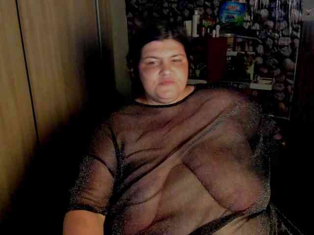 Ionysexylips69 webcam