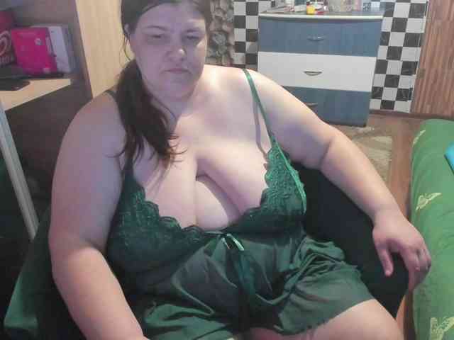 Ionysexylips69 webcam