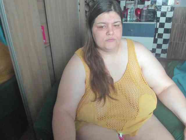 Ionysexylips69 webcam