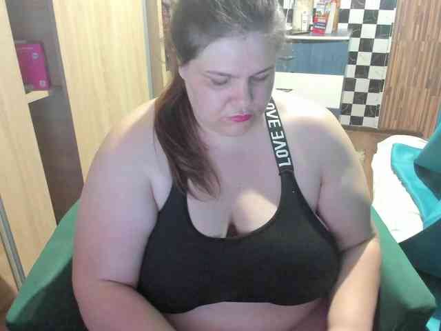 Ionysexylips69 webcam