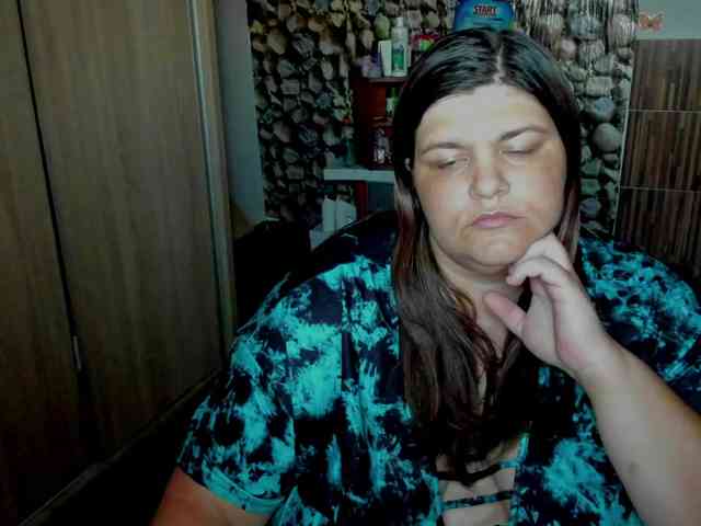 Ionysexylips69 webcam