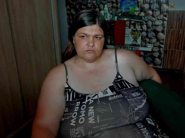 Ionysexylips69 webcam