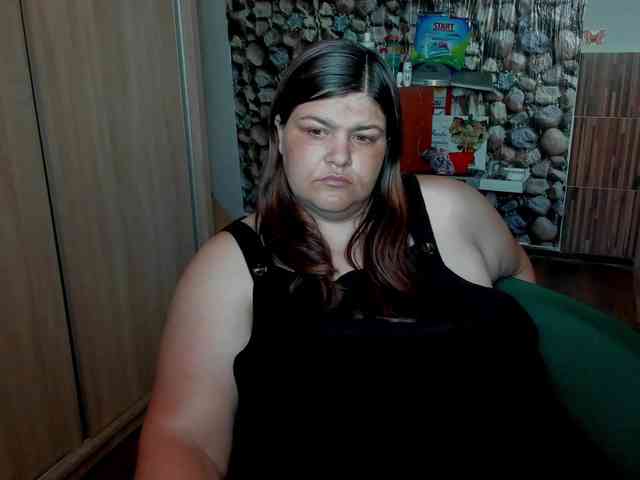 Ionysexylips69 webcam