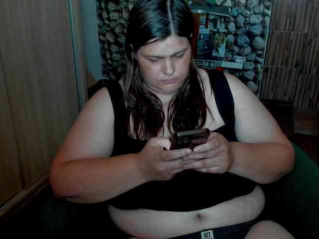 Ionysexylips69 webcam