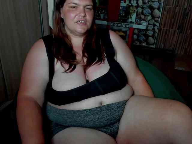 Ionysexylips69 webcam