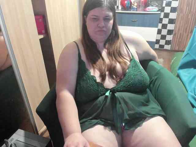 Ionysexylips69 webcam