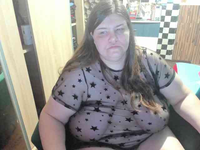 Ionysexylips69 webcam