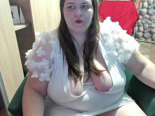 Ionysexylips69 webcam