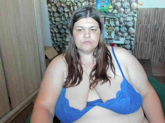 Ionysexylips69 webcam