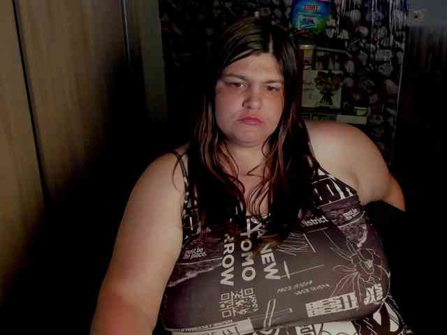 Ionysexylips69 webcam