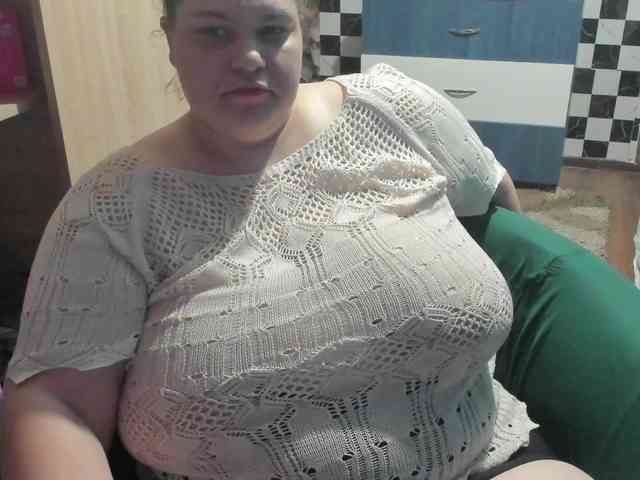 Ionysexylips69 webcam