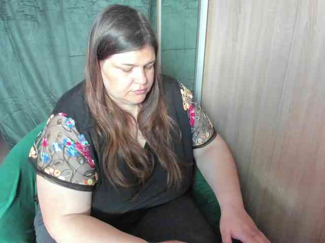 Ionysexylips69 webcam