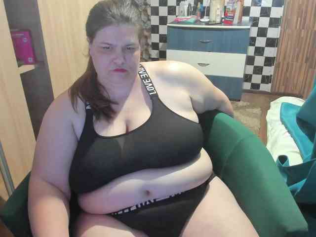 Ionysexylips69 webcam