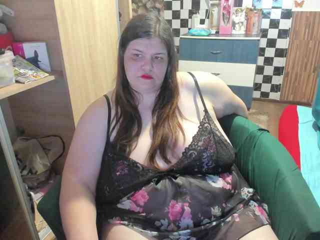 Ionysexylips69 webcam