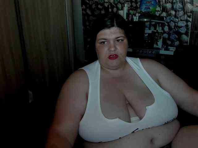 Ionysexylips69 webcam