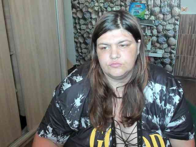 Ionysexylips69 webcam