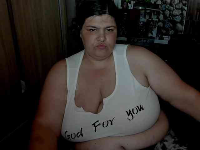 Ionysexylips69 webcam